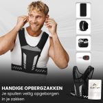 Zwart loopvest met reflecterende strepen, gedragen door een man met oortjes in. Iconen tonen telefoon, smartwatch, oortjes en sleutel.