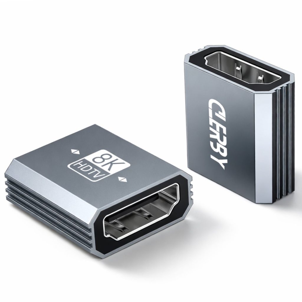 Twee zilverkleurige HDMI-adapters met gegroefde zijkanten en 'CLERBY' logo, op een witte achtergrond.