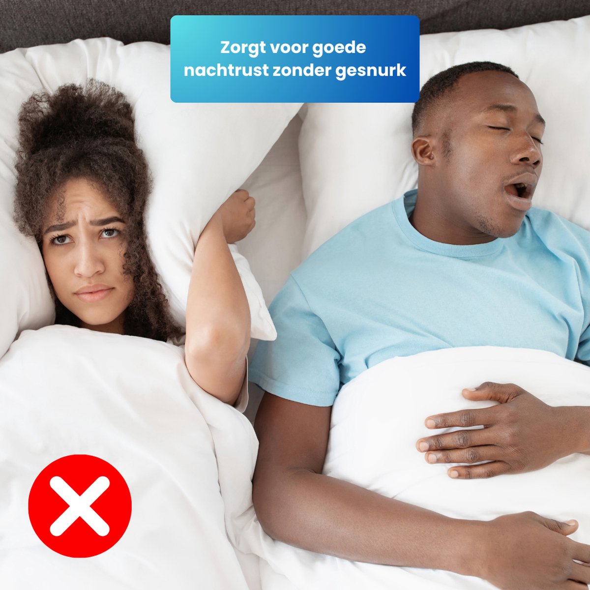 Een vrouw die wakker wordt van een snurkende man. Rode kruis met 'nee' icoon.