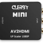 Zwarte 'Clerby MINI AV2HDMI UP Scaler 1080P' adapter met rode, witte en gele tulp-ingangen en een zwarte uitvoer aan de andere kant.